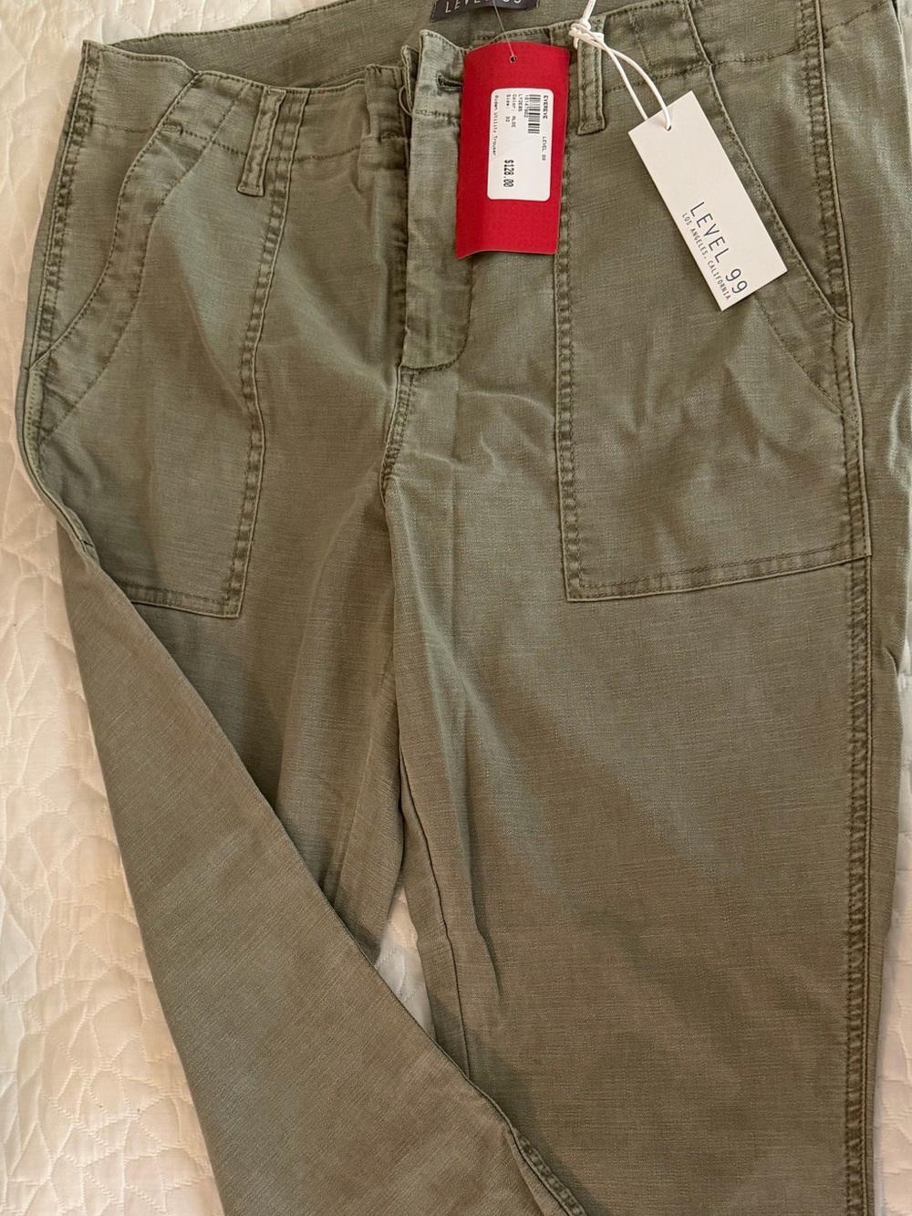 Evereve Straight-Leg Jeans in Olive Green